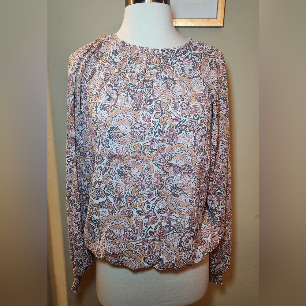 Evereve Celeste Chiffon Long Sleeve Blouse Size Medium Pink/peach Floral